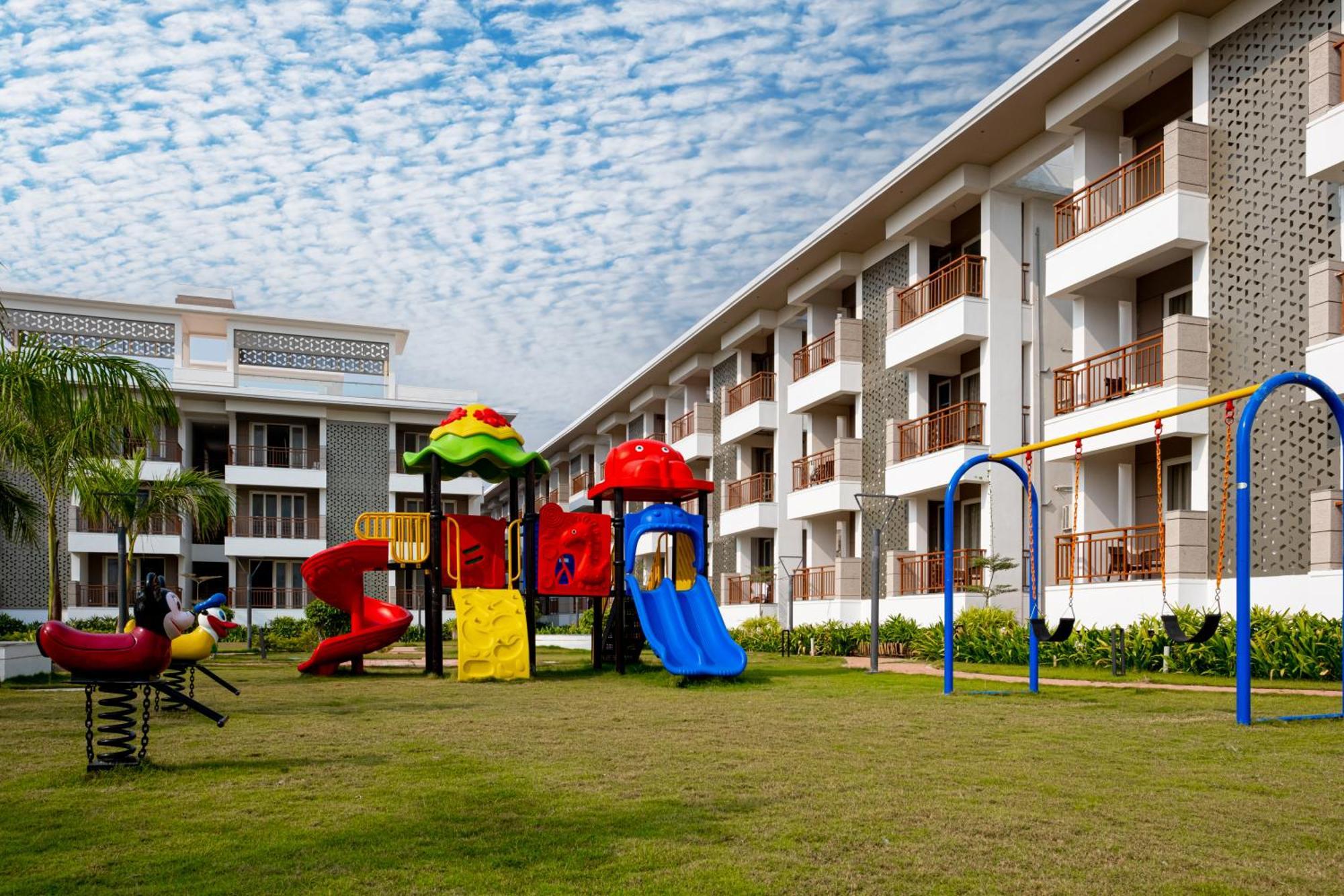 Palm Regal Resort Gopālpur Екстериор снимка